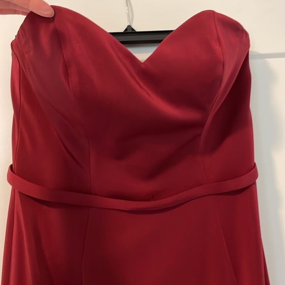 Aura by Brideside size 10 in color Wine - Picture 3 of 6